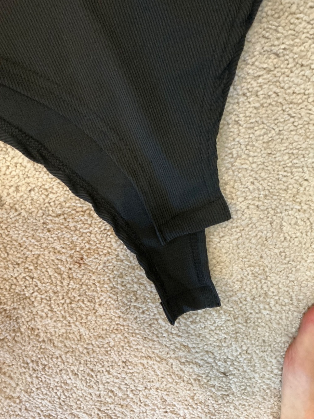 One piece - Picture 3 of 8